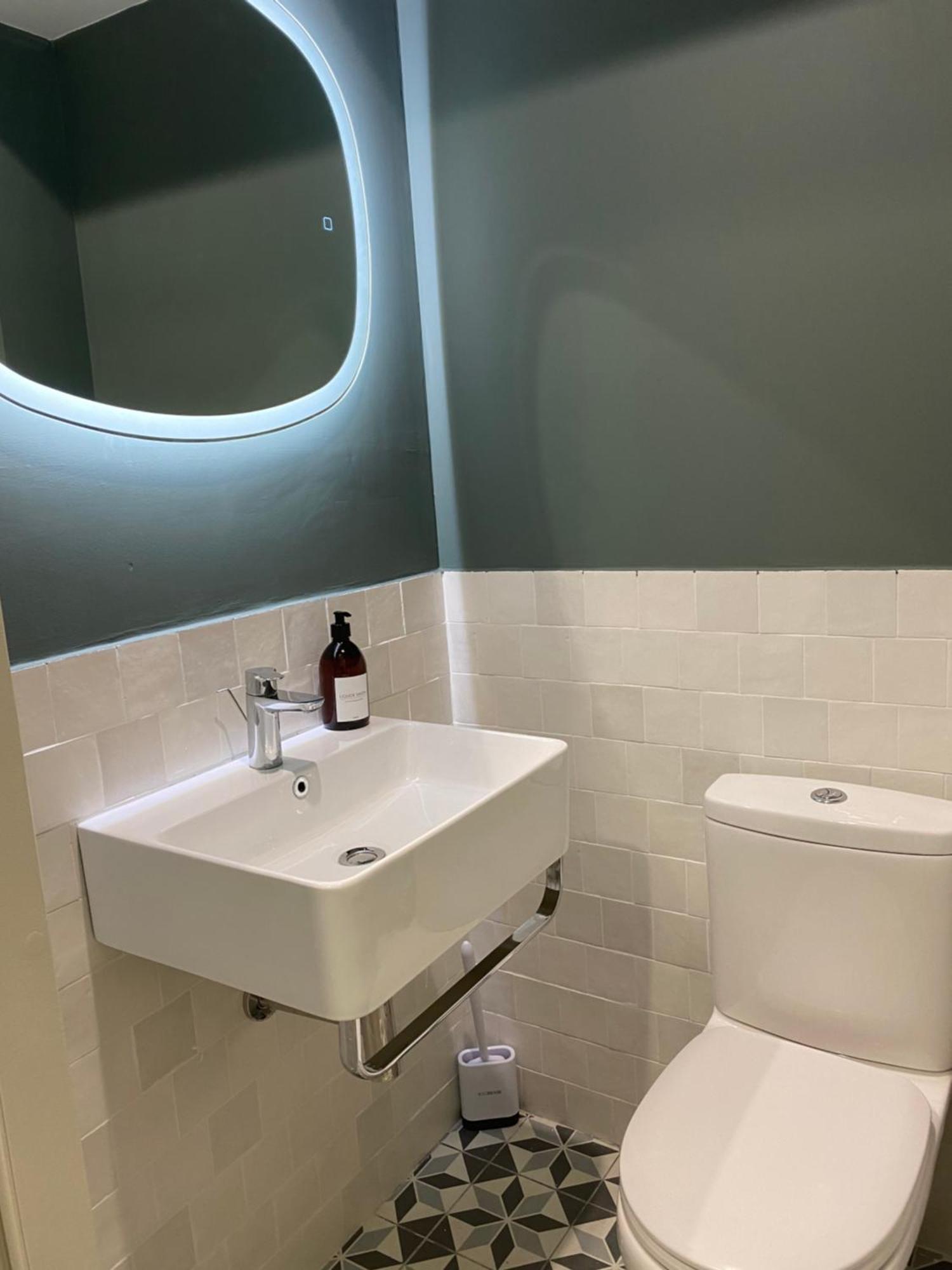 Le Petit Bijou Sete, Quatre Appartements Au Centre Ville, Trois Avec Vue Canal Номер фото